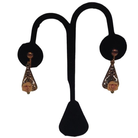 Vintage Brass Dangling Earrings With Carved Peach Flowers - Picture 4 of 4